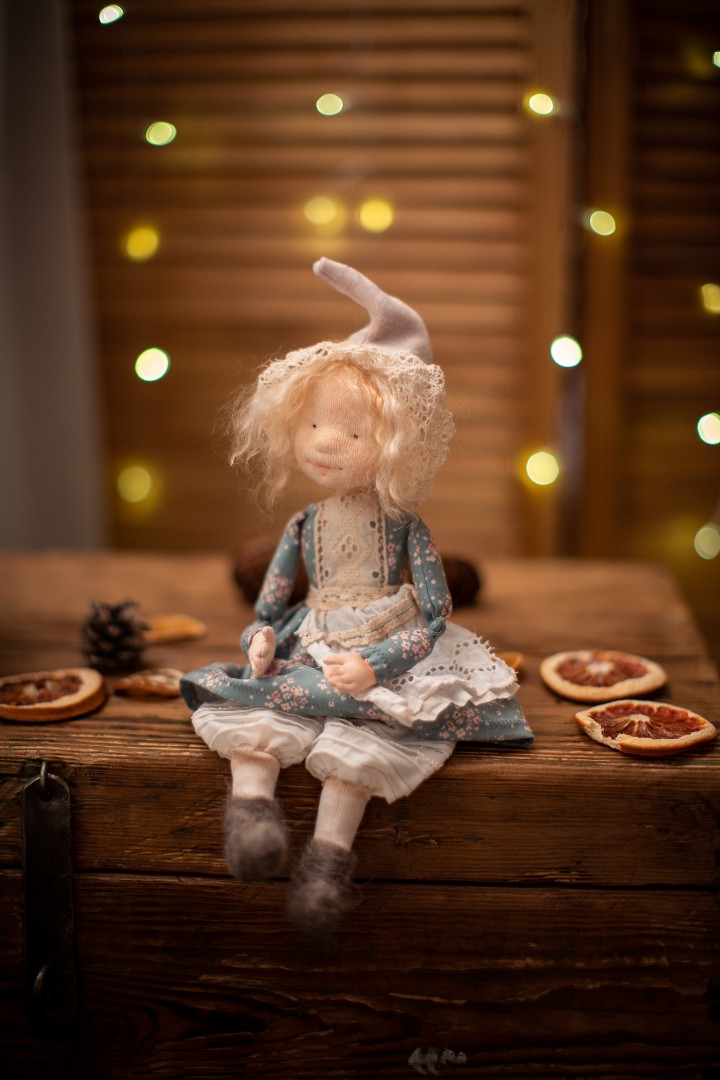 Бесплатный мастер-класс по текстильной кукле «Новогодняя Троллька»