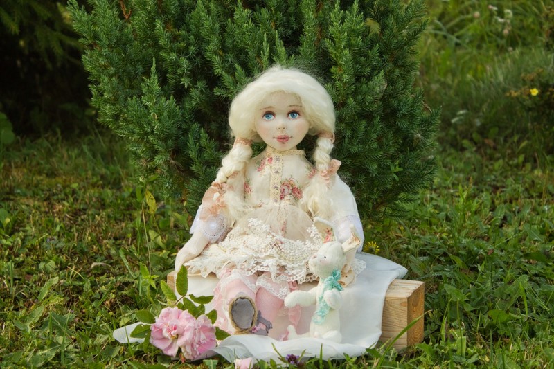 Текстильная кукла Александра
